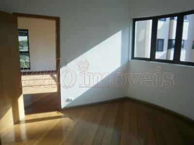 Apartamento para alugar com 4 quartos, 238m² - Foto 4