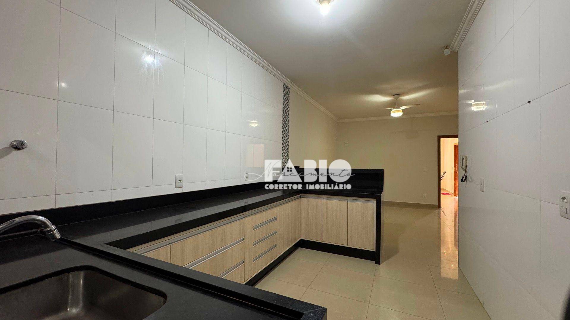 Casa à venda com 3 quartos, 166m² - Foto 9