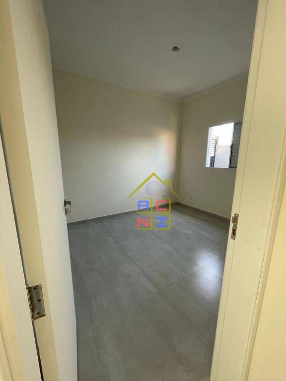 Casa à venda com 3 quartos, 112m² - Foto 5