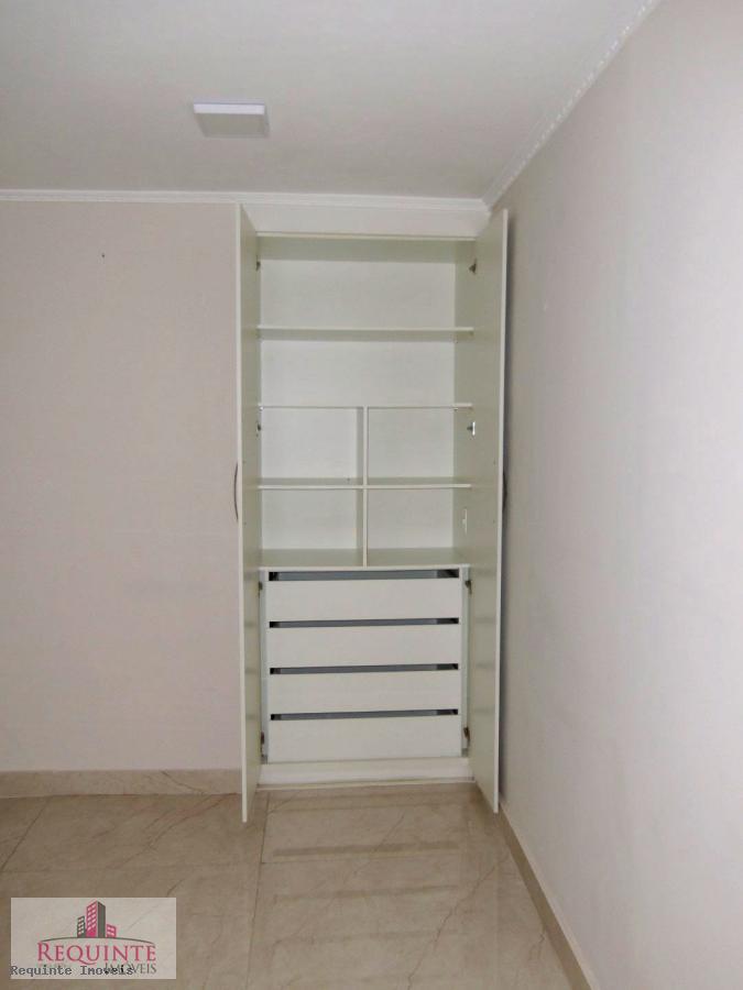 Apartamento para alugar com 2 quartos, 72m² - Foto 4