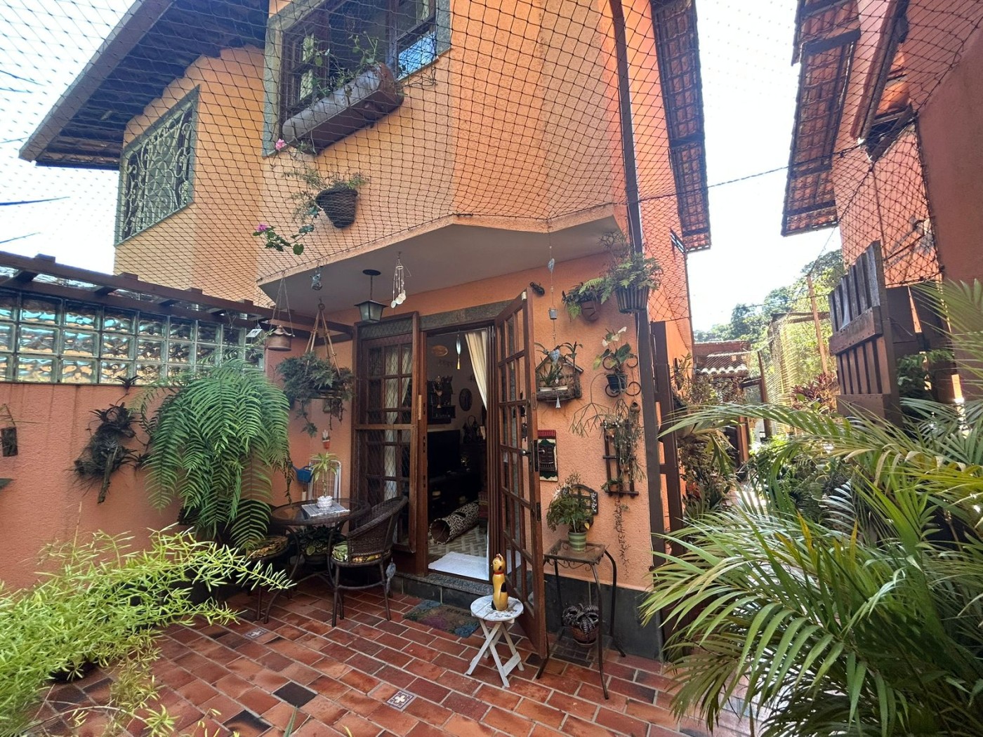 Casa de Condomínio à venda com 3 quartos, 100m² - Foto 1
