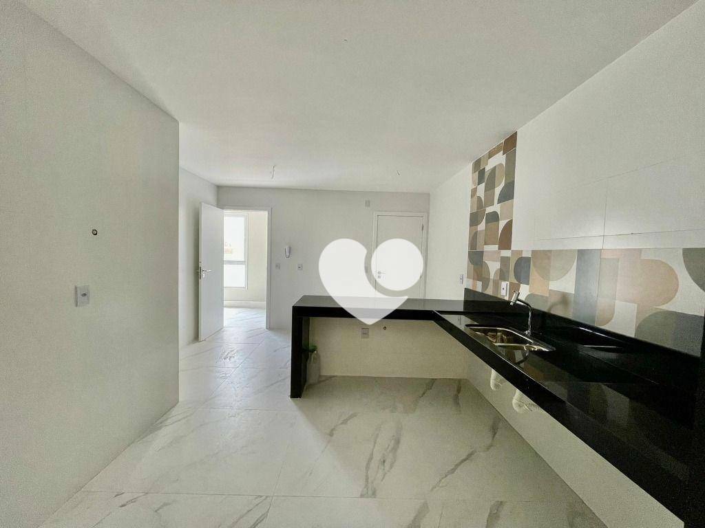 Apartamento à venda com 4 quartos, 215m² - Foto 25