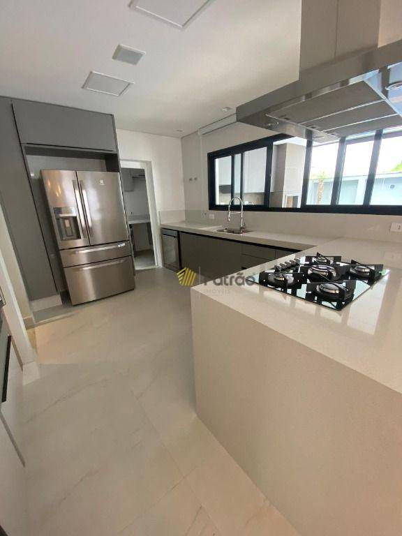 Casa à venda com 4 quartos, 561m² - Foto 12