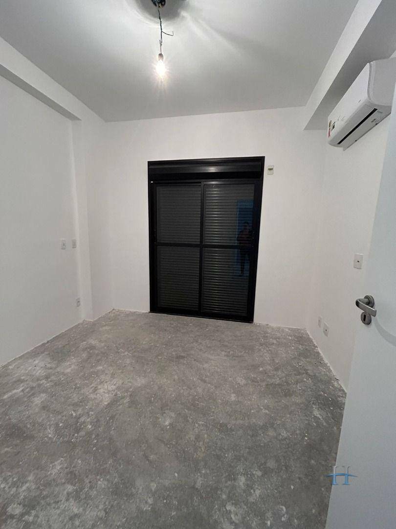 Apartamento à venda com 3 quartos, 126m² - Foto 9