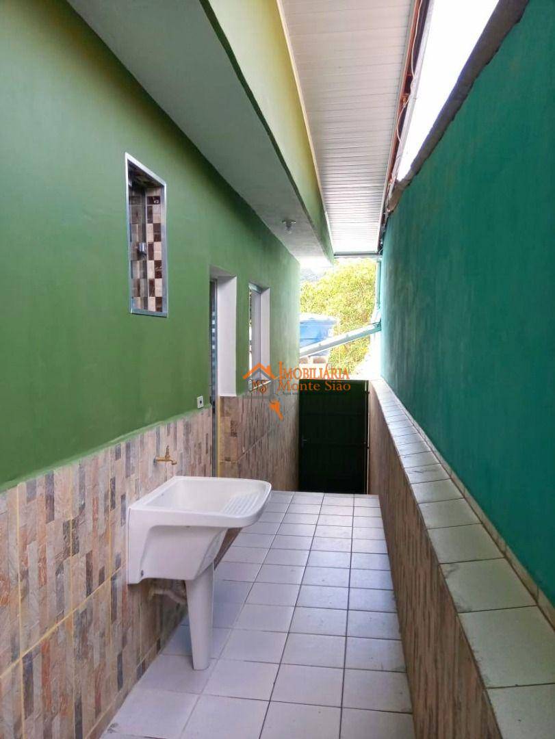 Sobrado à venda com 5 quartos, 200m² - Foto 3