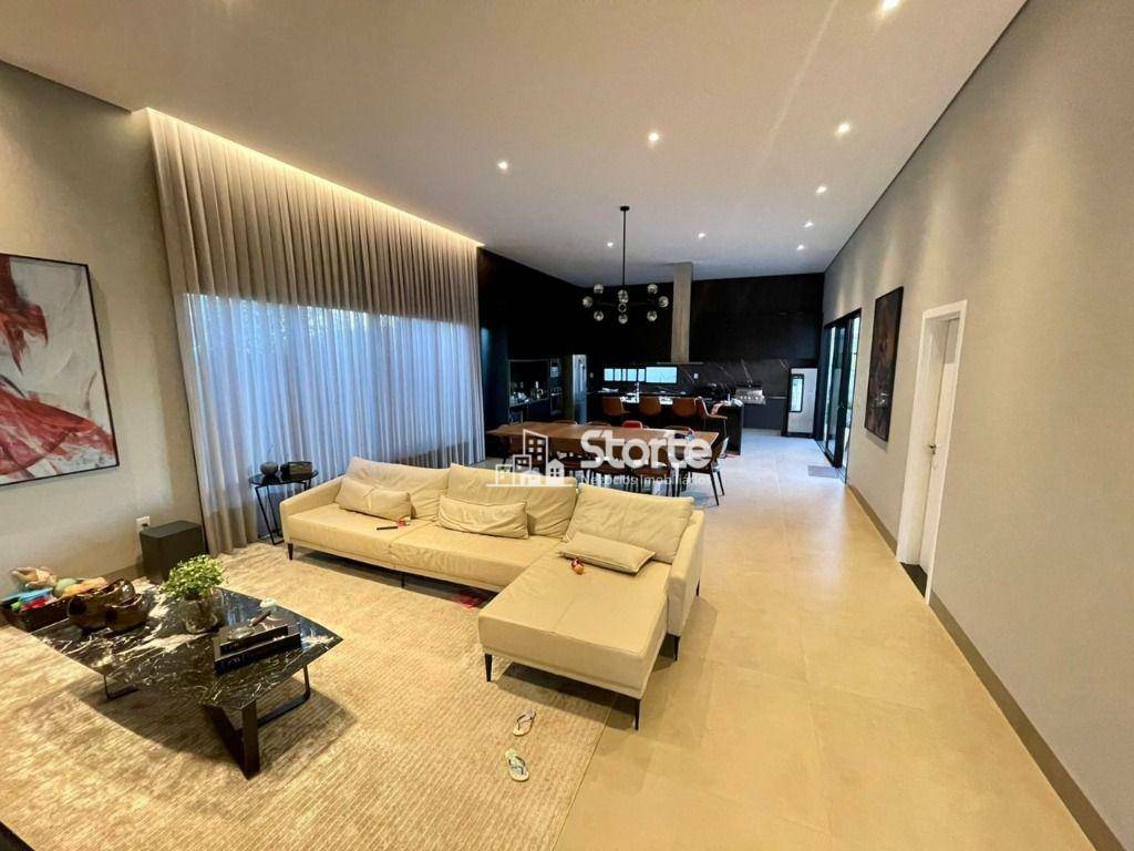 Casa de Condomínio à venda com 3 quartos, 207m² - Foto 1