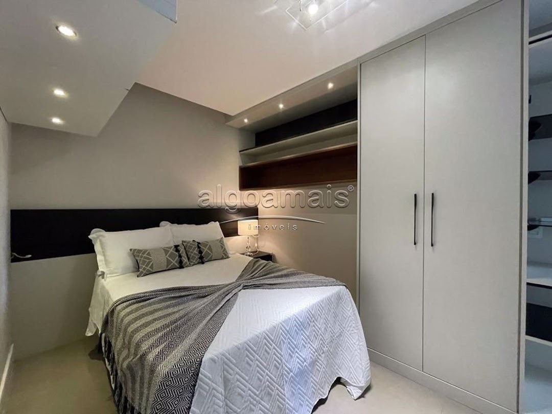 Casa de Condomínio à venda com 3 quartos, 250m² - Foto 29