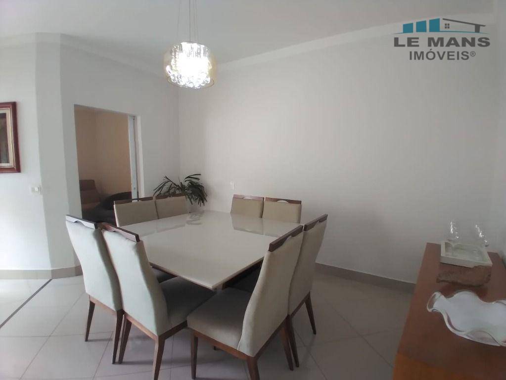 Casa à venda com 3 quartos, 191m² - Foto 19