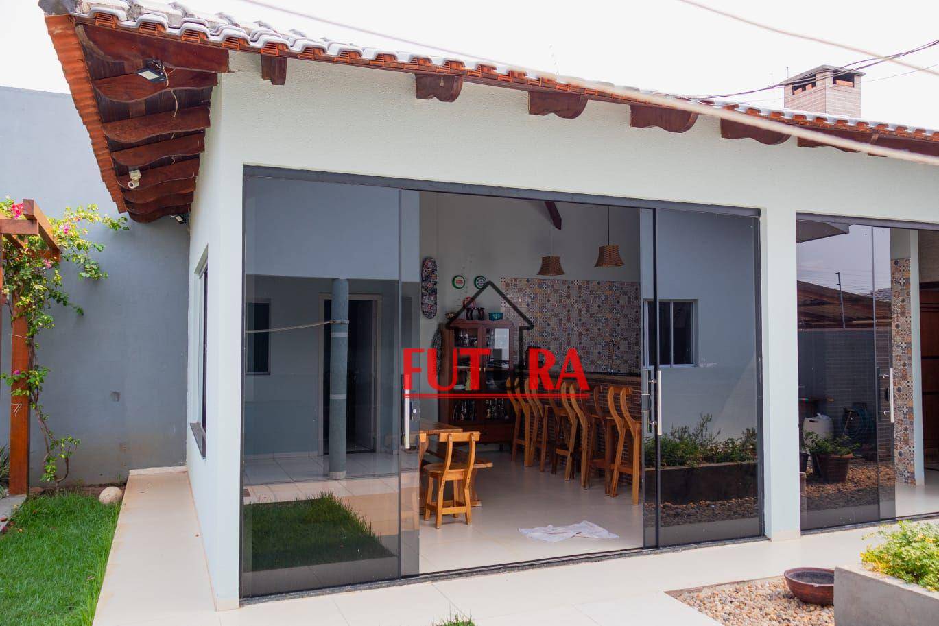 Casa à venda com 3 quartos, 208m² - Foto 14