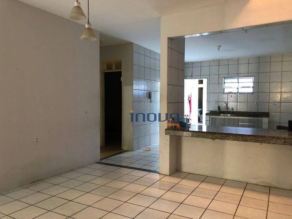 Casa à venda com 5 quartos, 250m² - Foto 10