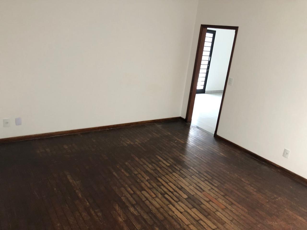 Casa à venda com 3 quartos, 300m² - Foto 13