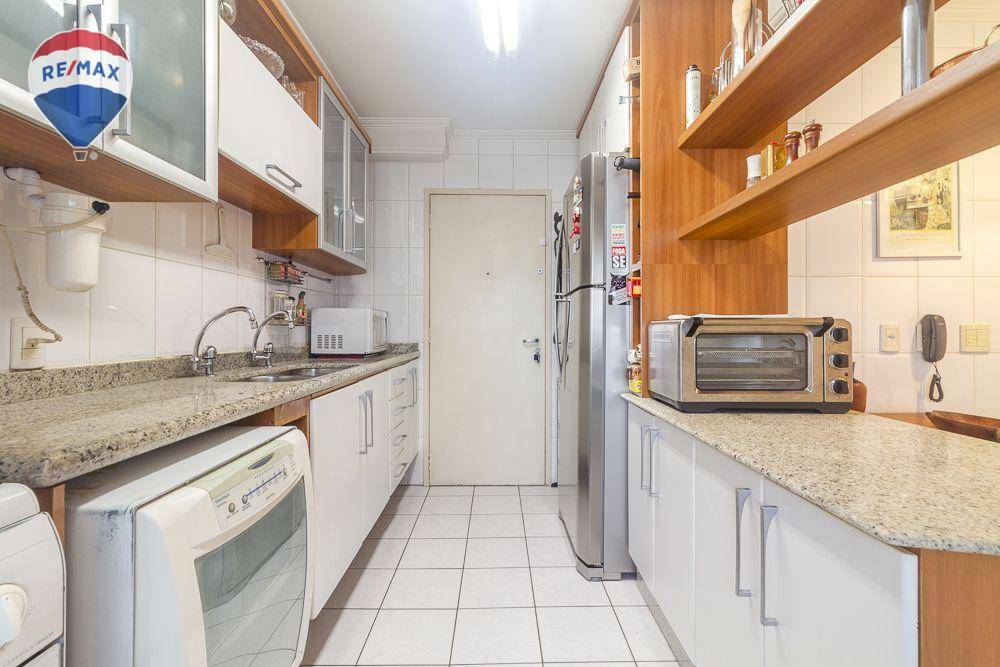 Apartamento à venda com 3 quartos, 126m² - Foto 11