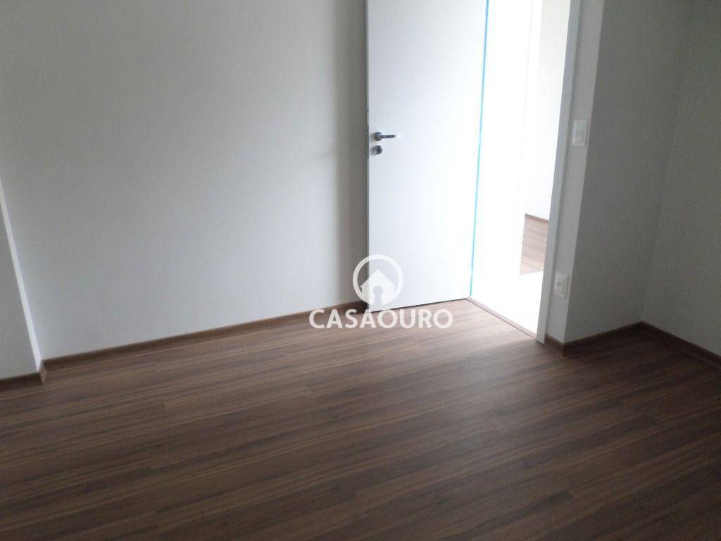 Apartamento à venda com 2 quartos, 68m² - Foto 11