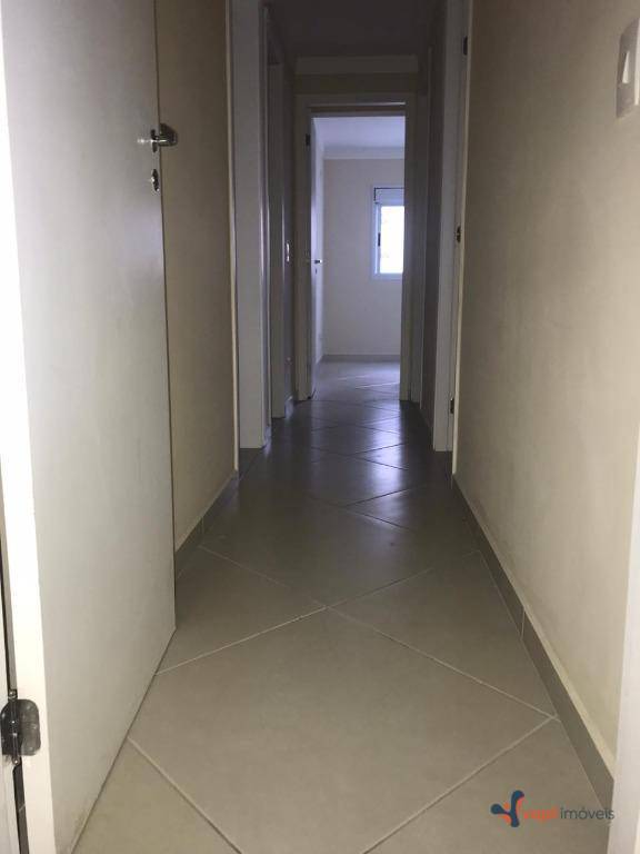 Apartamento à venda com 4 quartos, 182m² - Foto 9