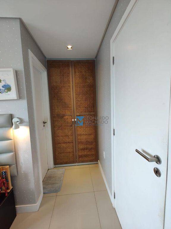 Apartamento à venda com 3 quartos, 109m² - Foto 8