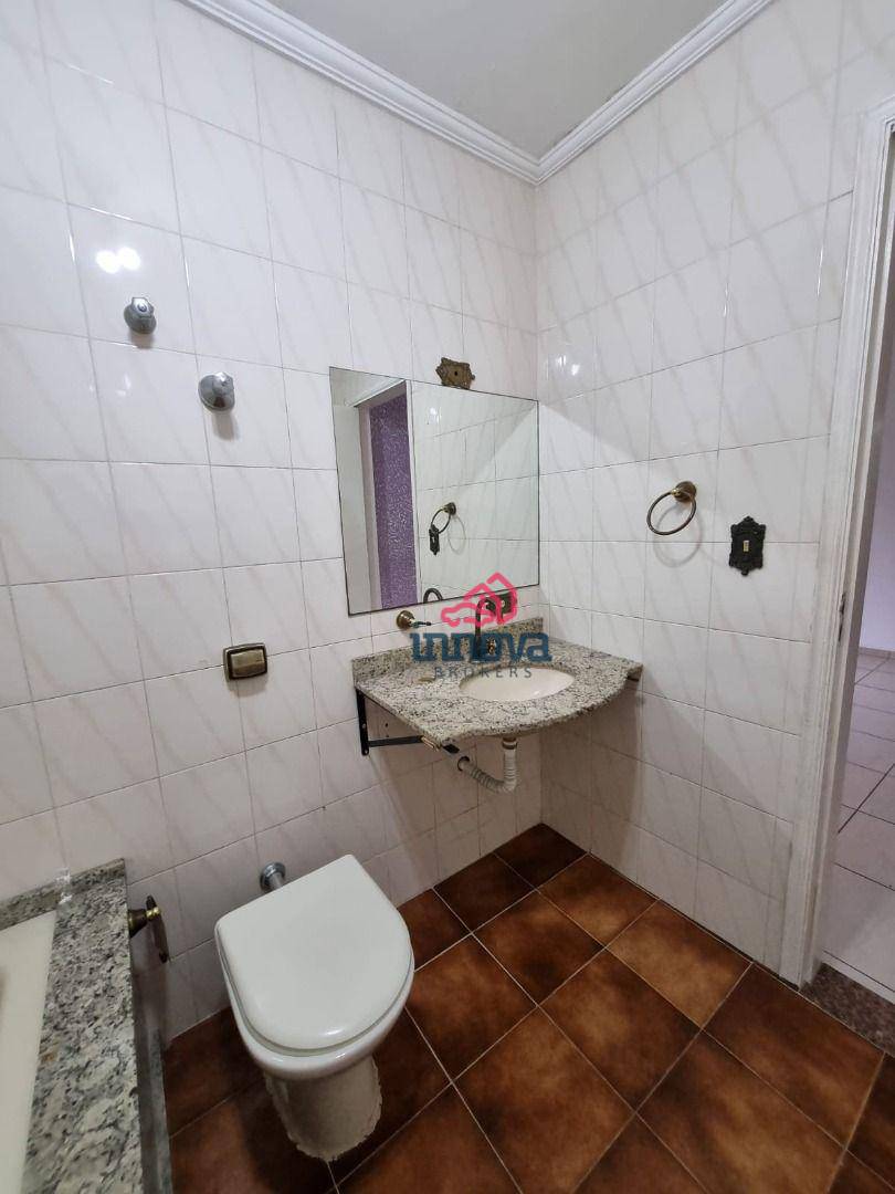 Sobrado à venda e aluguel com 3 quartos, 231m² - Foto 8