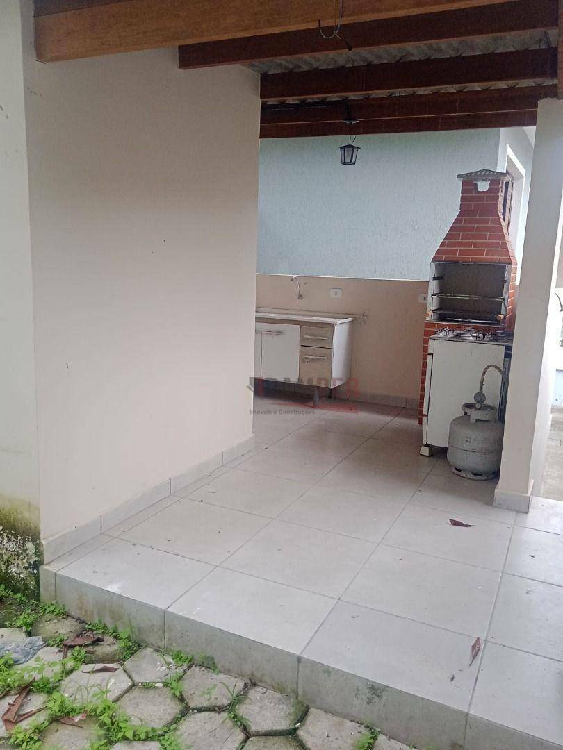 Sobrado à venda com 2 quartos, 150m² - Foto 1