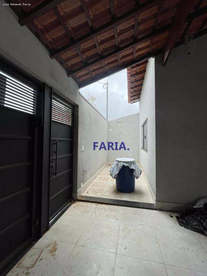 Casa à venda com 3 quartos, 140m² - Foto 4