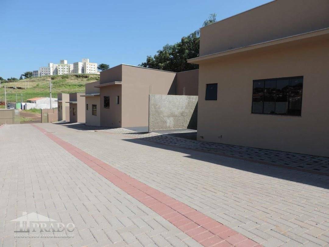 Casa à venda com 2 quartos, 58m² - Foto 5