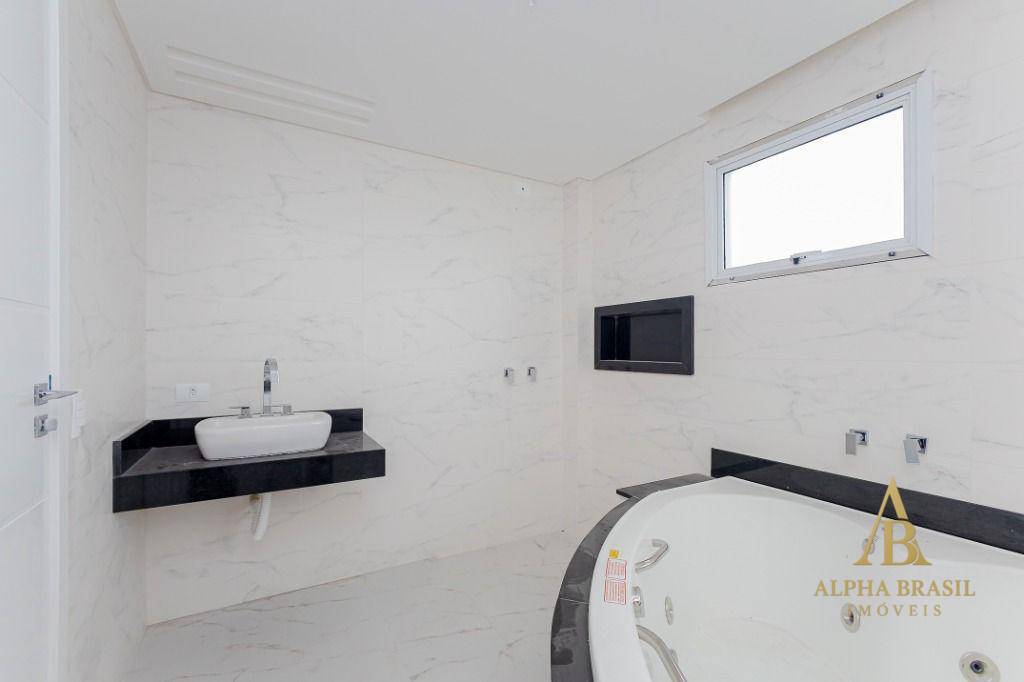 Casa à venda com 4 quartos, 206m² - Foto 4