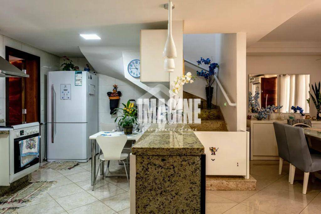 Sobrado à venda com 3 quartos, 180m² - Foto 10