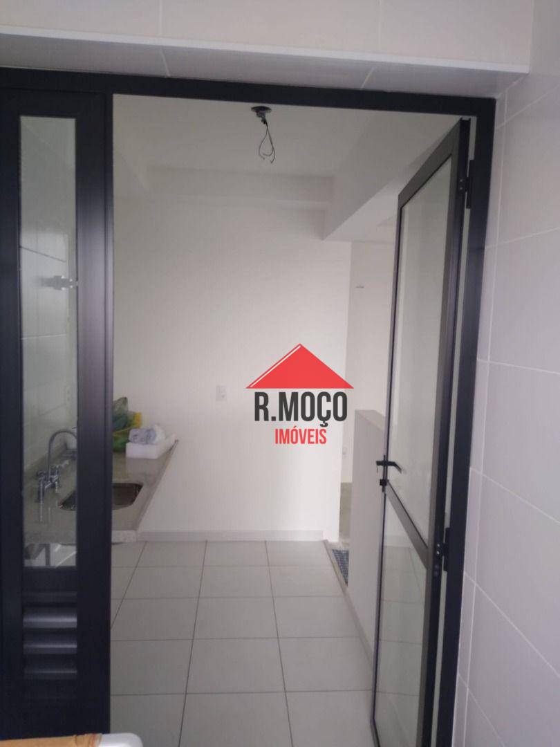 Apartamento à venda com 2 quartos, 62m² - Foto 21