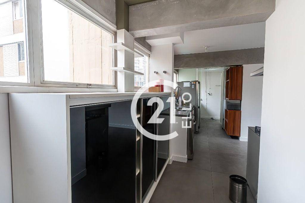 Apartamento para alugar com 2 quartos, 125m² - Foto 8