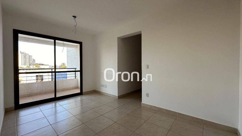 Apartamento à venda com 2 quartos, 67m² - Foto 3