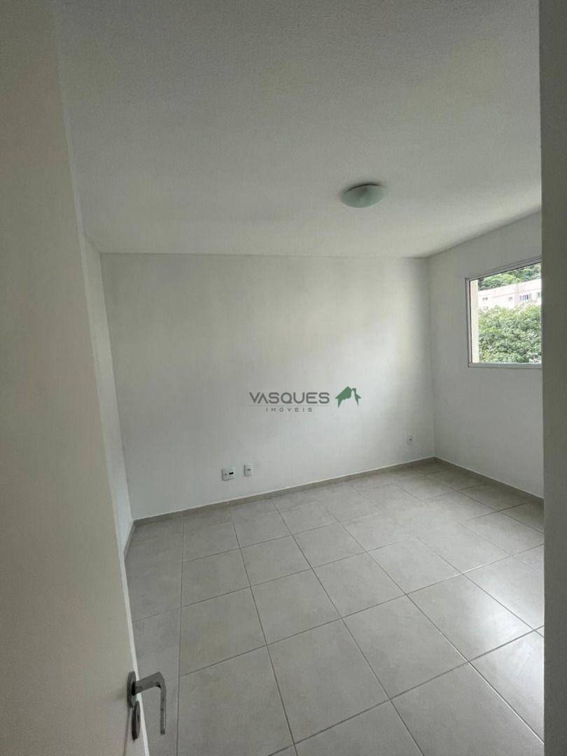 Apartamento para alugar com 2 quartos, 45m² - Foto 4