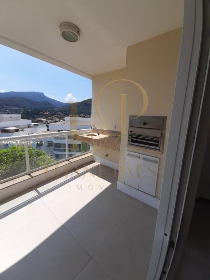 Apartamento à venda com 3 quartos, 120m² - Foto 11