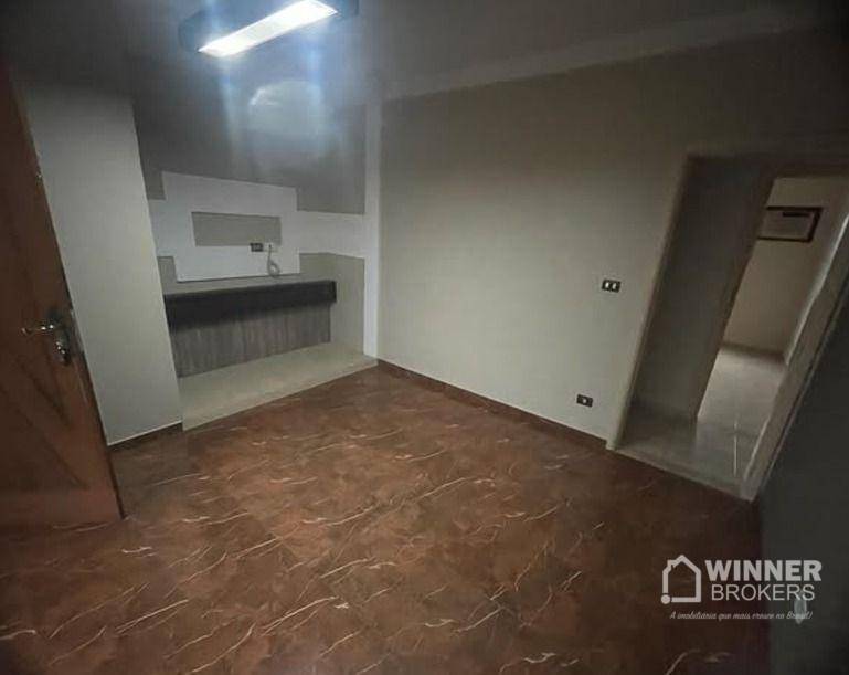 Casa à venda com 5 quartos, 220m² - Foto 7
