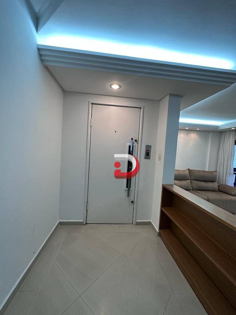 Apartamento para alugar com 4 quartos, 160m² - Foto 35