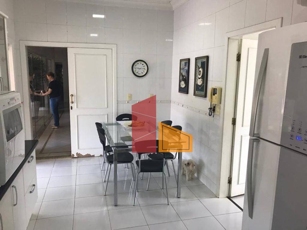 Casa à venda com 3 quartos, 345m² - Foto 5