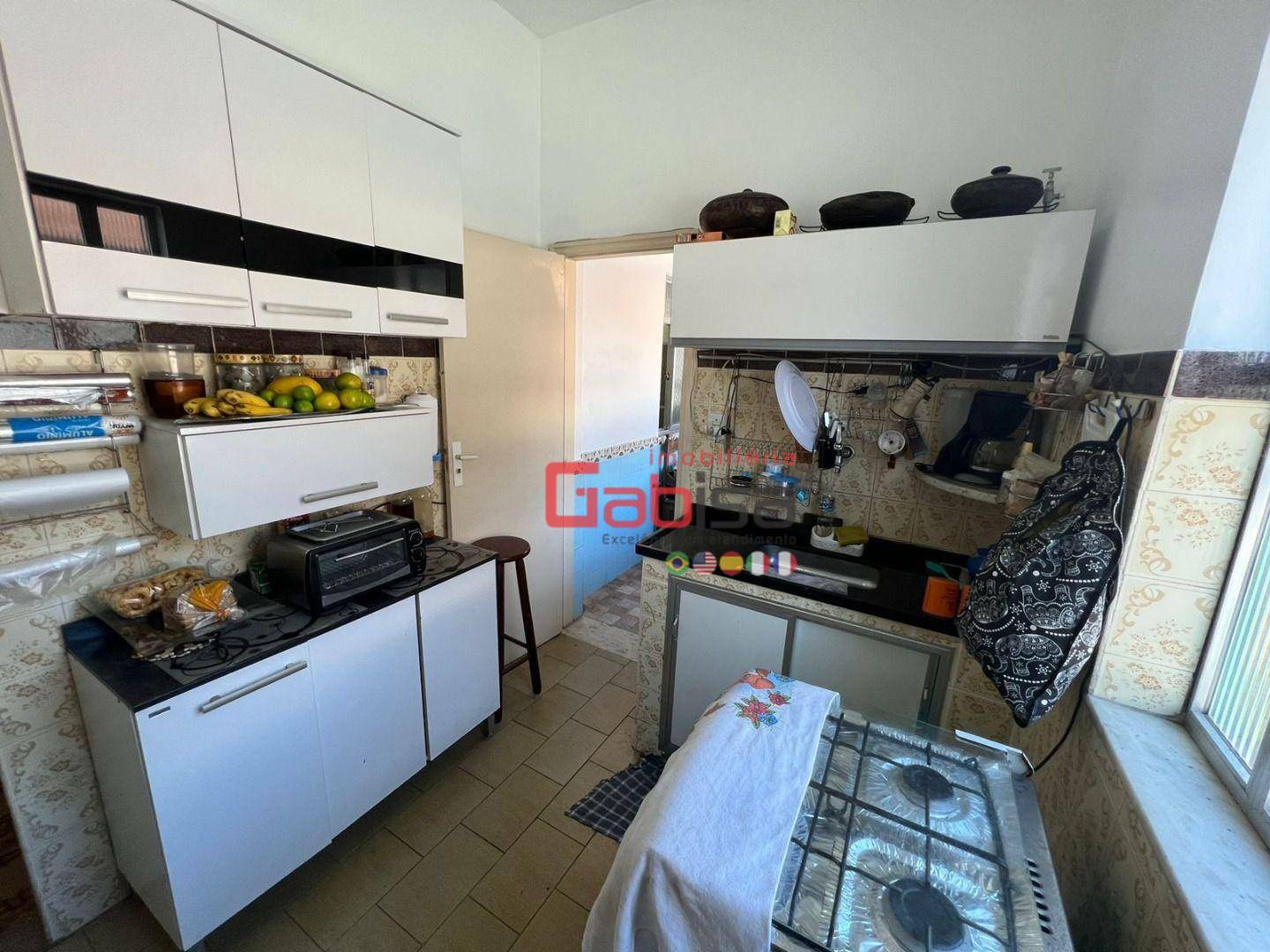 Casa à venda com 8 quartos, 220m² - Foto 25