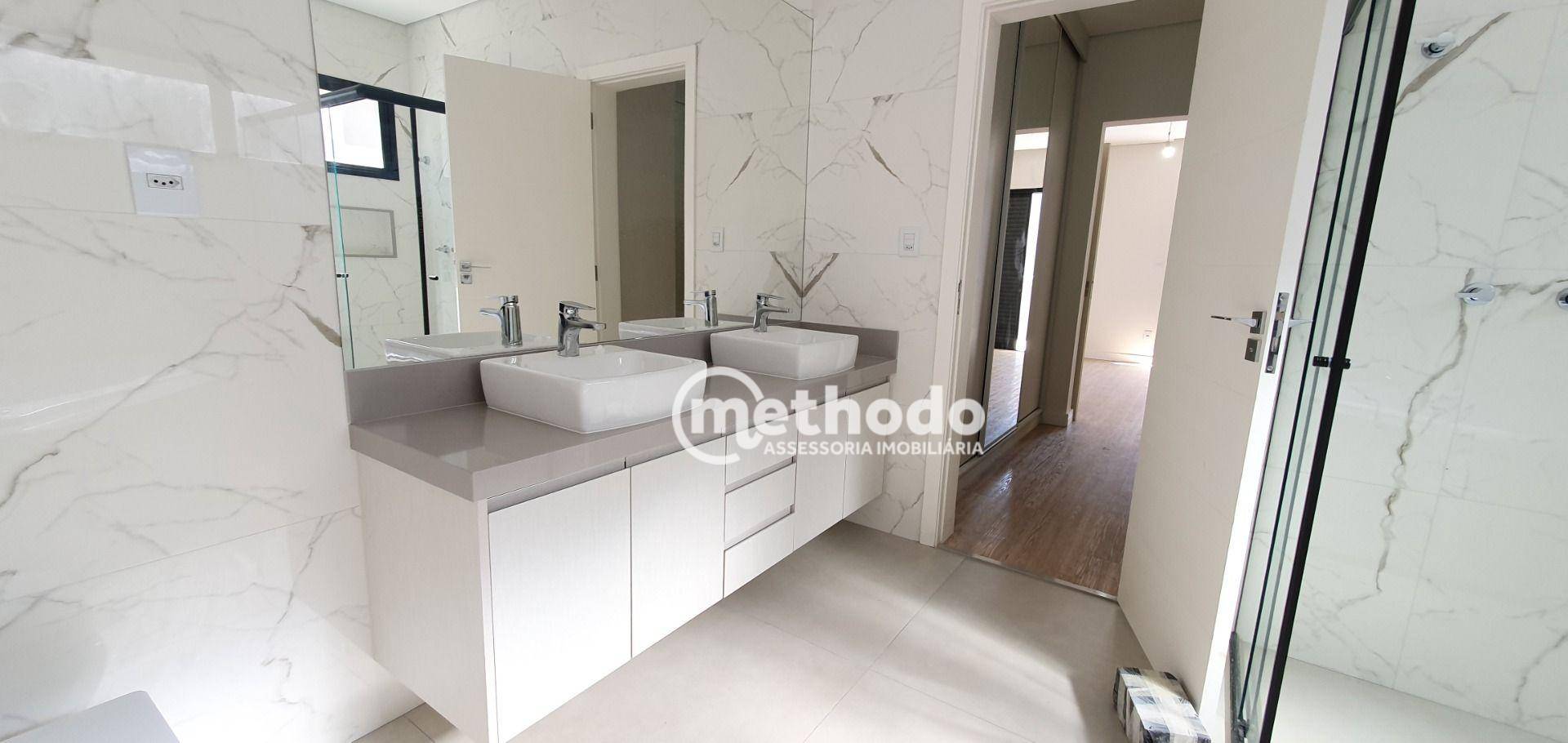 Casa de Condomínio à venda com 4 quartos, 305m² - Foto 19