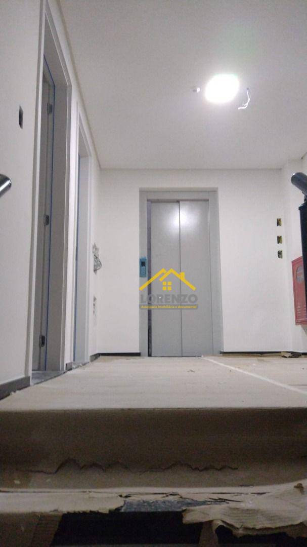 Apartamento à venda com 3 quartos, 85m² - Foto 18