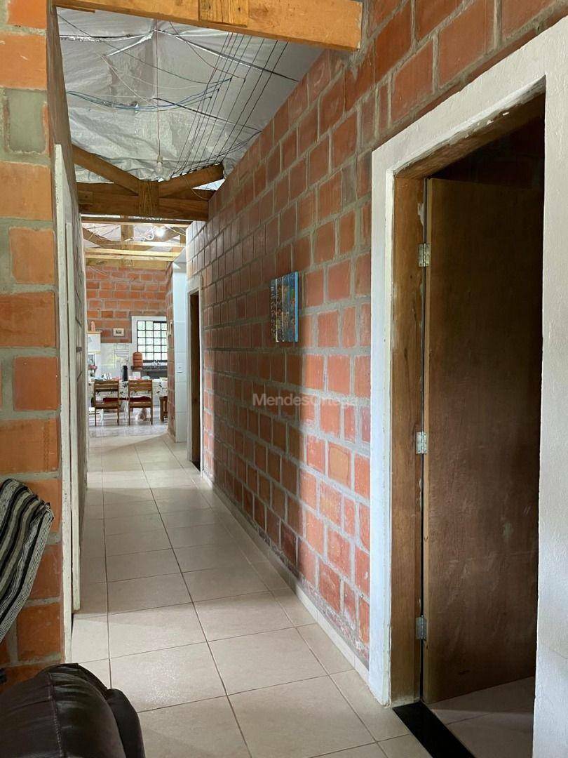 Chácara à venda com 4 quartos, 250m² - Foto 15