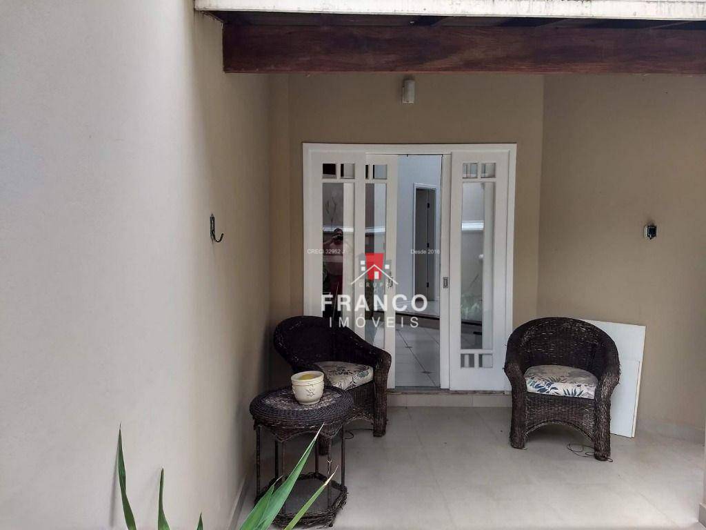 Casa de Condomínio à venda com 4 quartos, 364m² - Foto 19