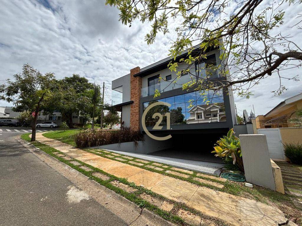 Casa de Condomínio à venda com 4 quartos, 447m² - Foto 1