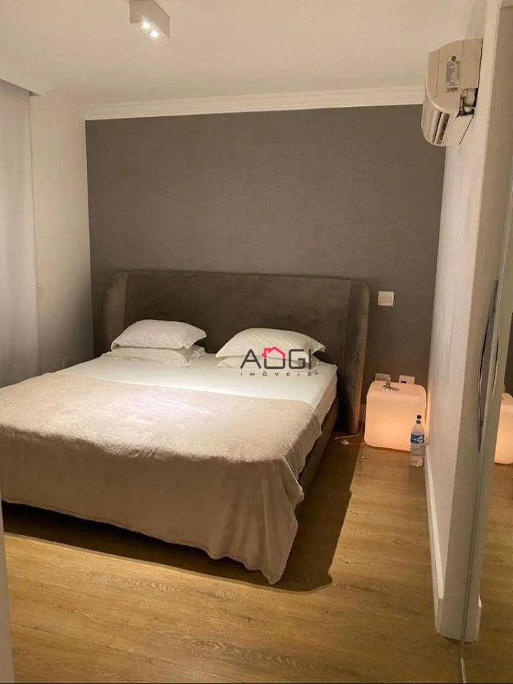 Apartamento à venda com 3 quartos, 206m² - Foto 8