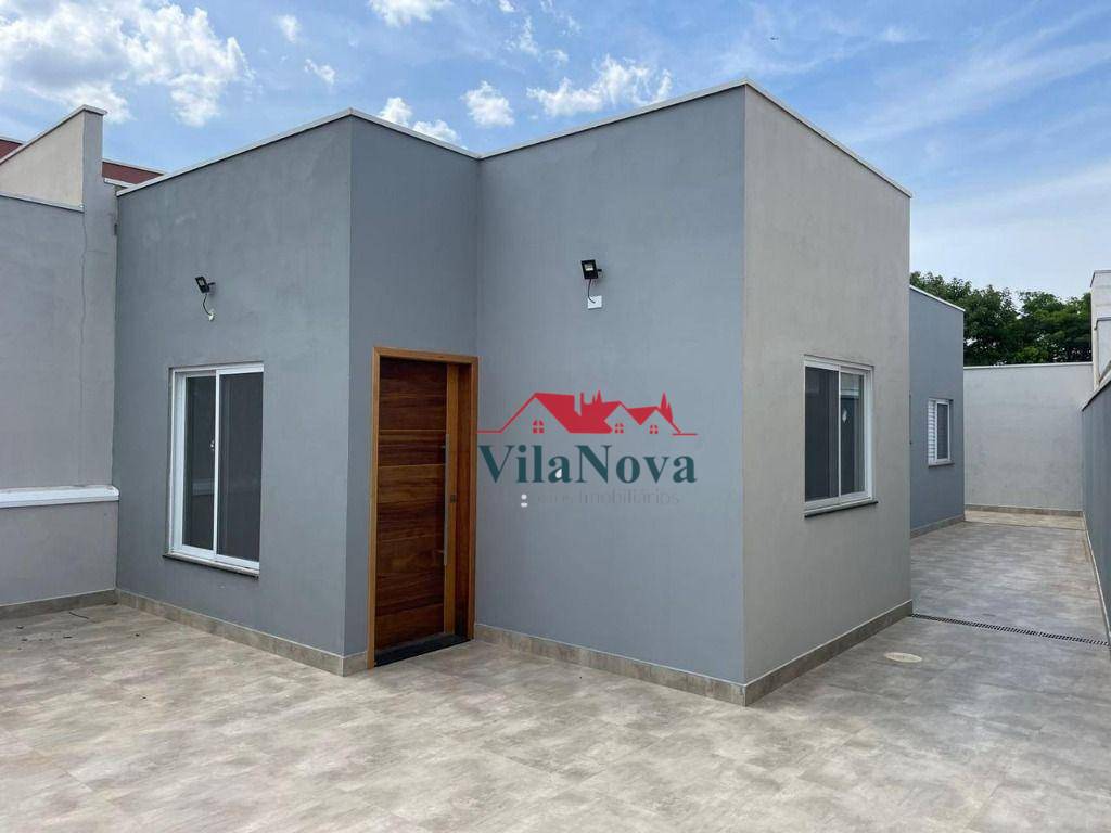 Casa à venda com 2 quartos, 62m² - Foto 2