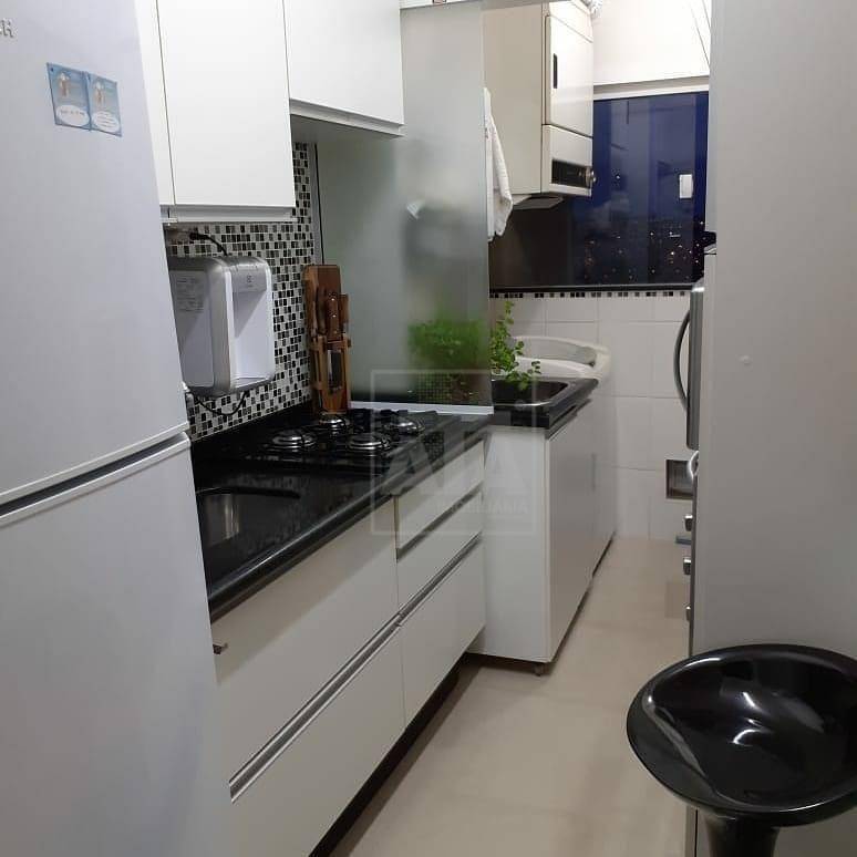 Apartamento à venda com 3 quartos, 37m² - Foto 7