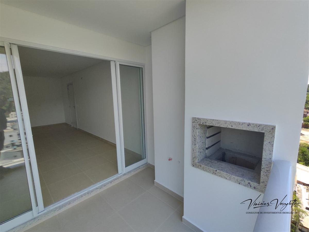 Apartamento à venda com 2 quartos, 70m² - Foto 3