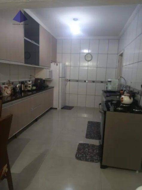 Sobrado à venda com 2 quartos, 125m² - Foto 4