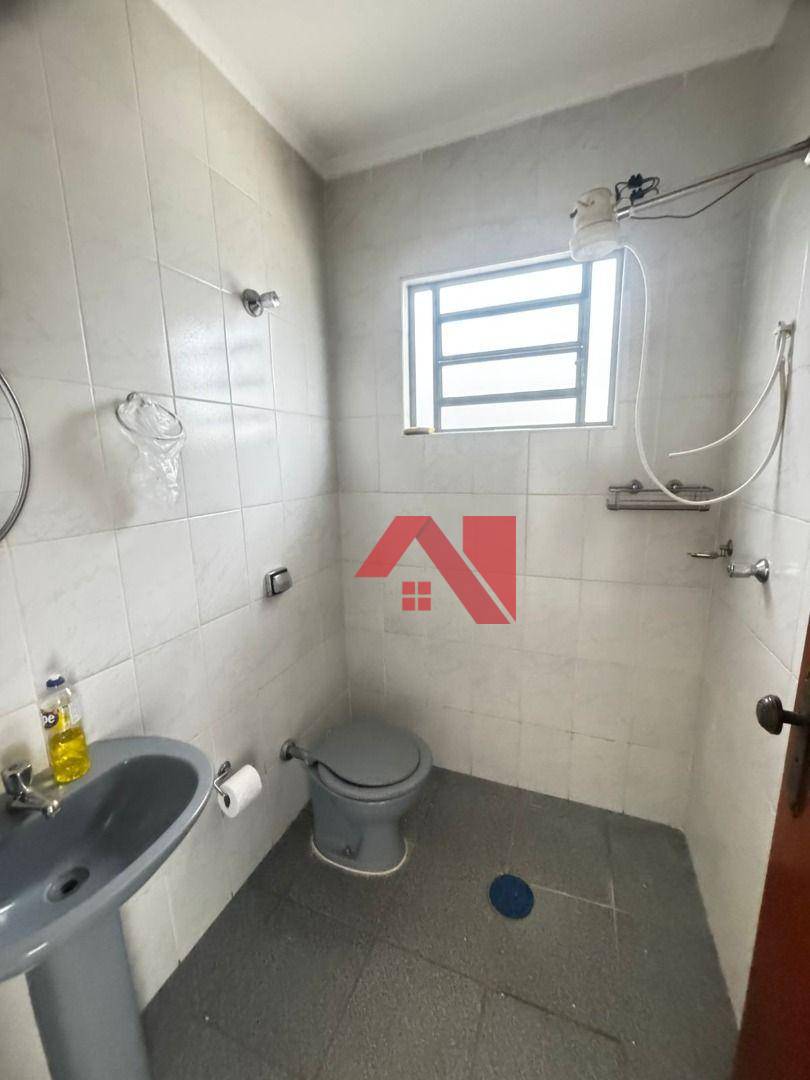 Sobrado à venda e aluguel com 3 quartos, 230m² - Foto 5