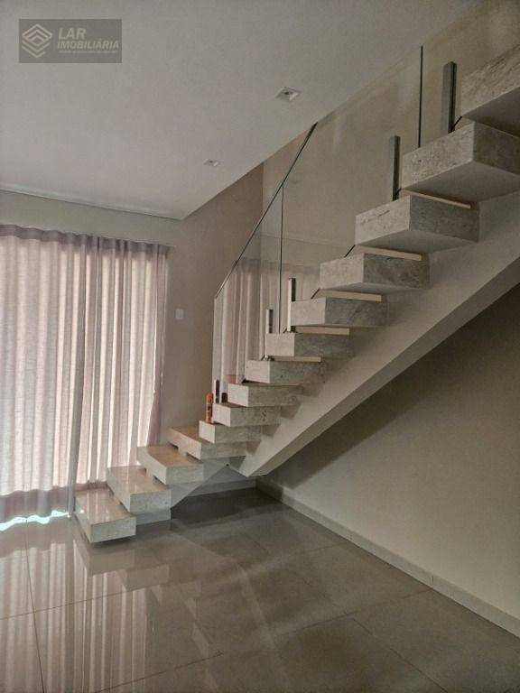 Casa de Condomínio para alugar com 4 quartos, 500m² - Foto 39
