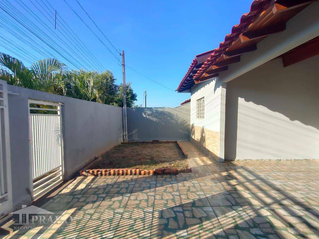 Casa à venda com 3 quartos, 152m² - Foto 2