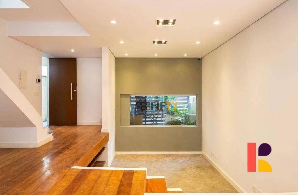 Casa à venda com 3 quartos, 172m² - Foto 1