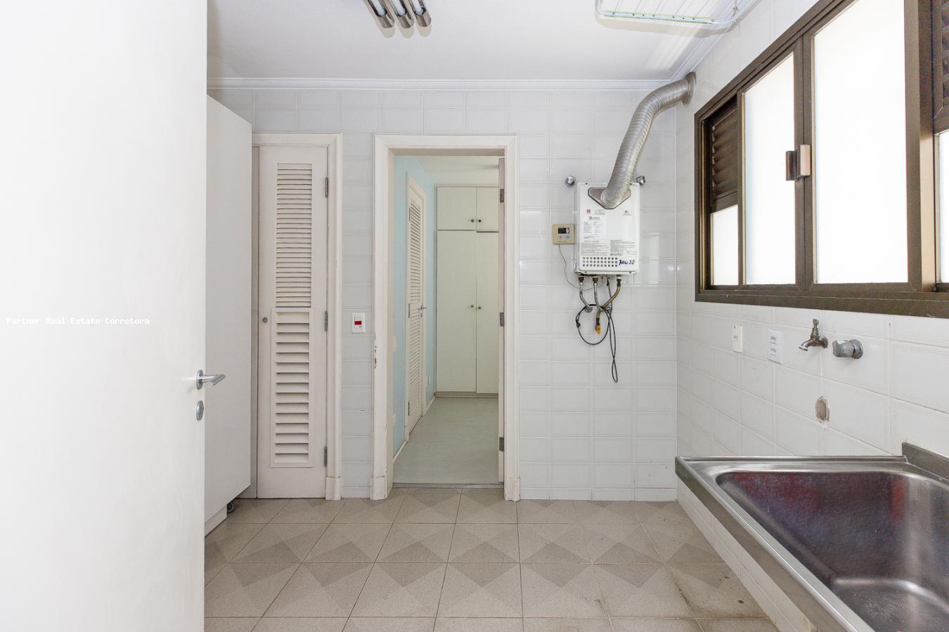 Apartamento à venda com 3 quartos, 203m² - Foto 5