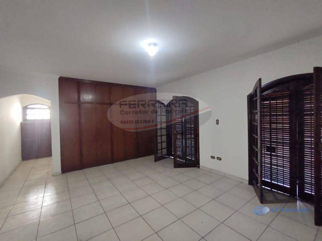 Sobrado à venda com 3 quartos, 367m² - Foto 10